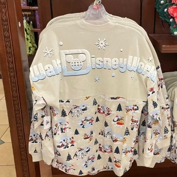 Walt’s Holiday Lodge Spirit Jersey - Walt Disney World - Picture 7 of 15